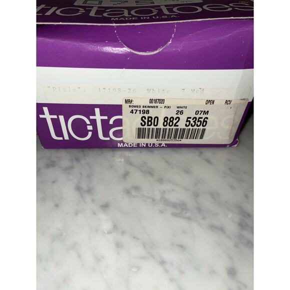 Tic Tac Toe Shoes White Leather Upper Size 7 New Old Stock Bows - Picture 7 of 8